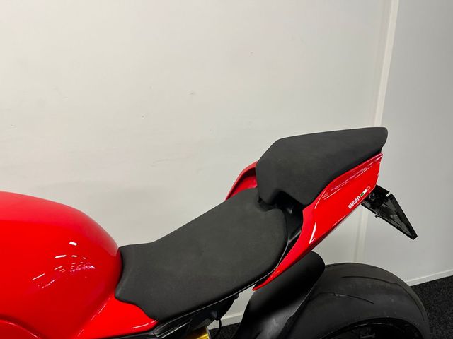 ducati - panigale-v4