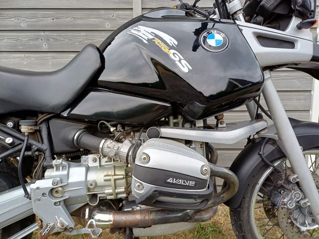 bmw - r-1100-gs