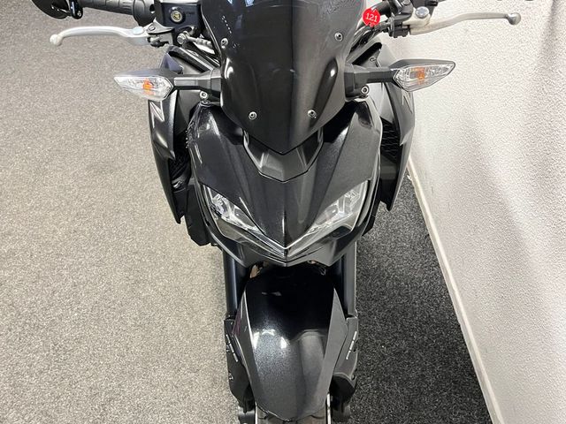 kawasaki - z900