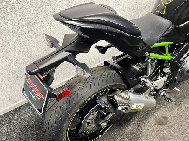 kawasaki - z900
