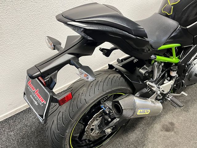kawasaki - z900