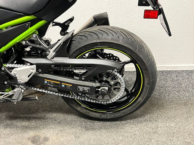 kawasaki - z900