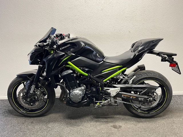 kawasaki - z900