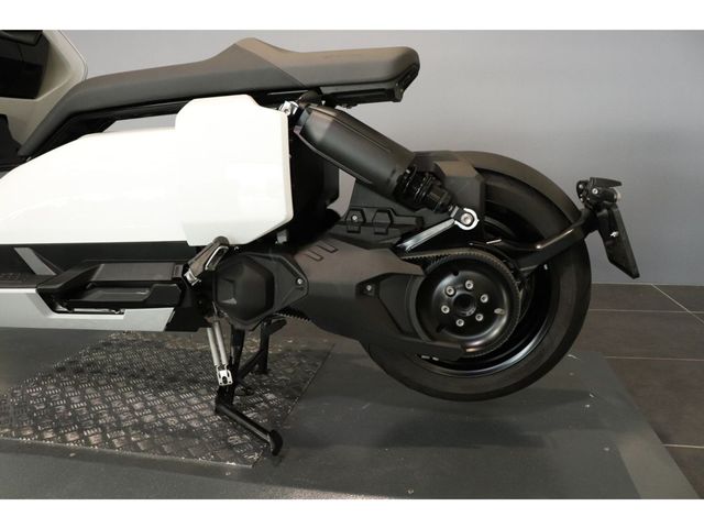 bmw - ce-04