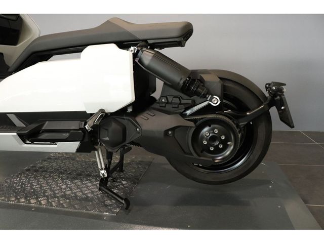 bmw - ce-04