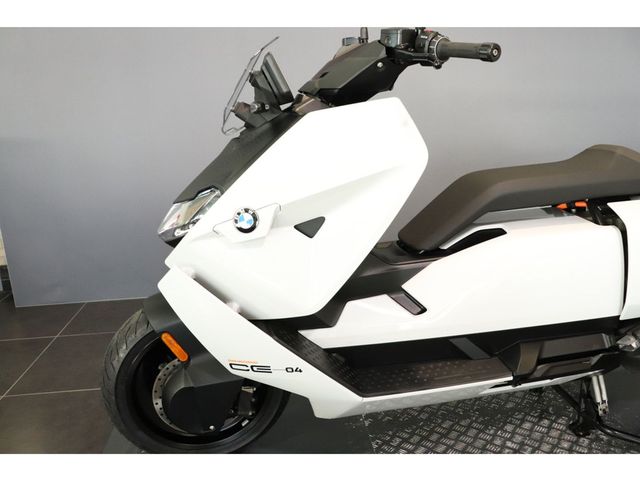 bmw - ce-04