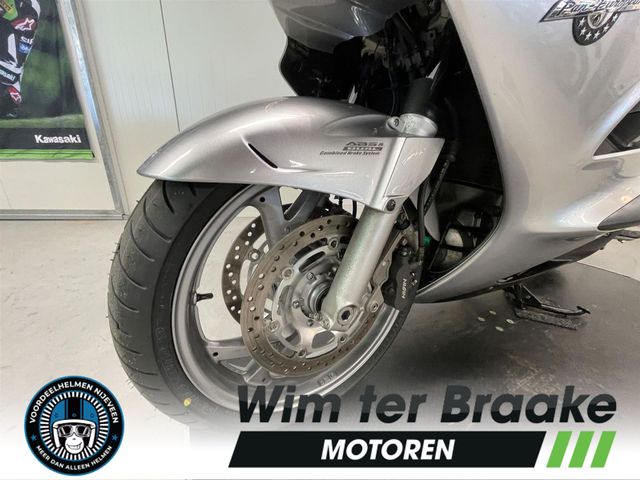 honda - st-1300-pan-european-abs
