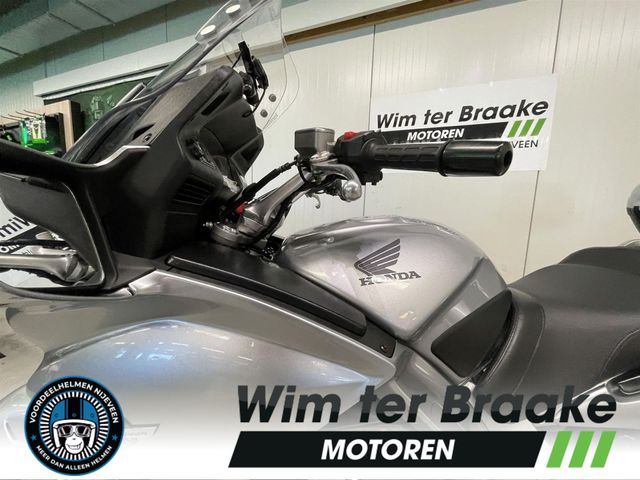 honda - st-1300-pan-european-abs