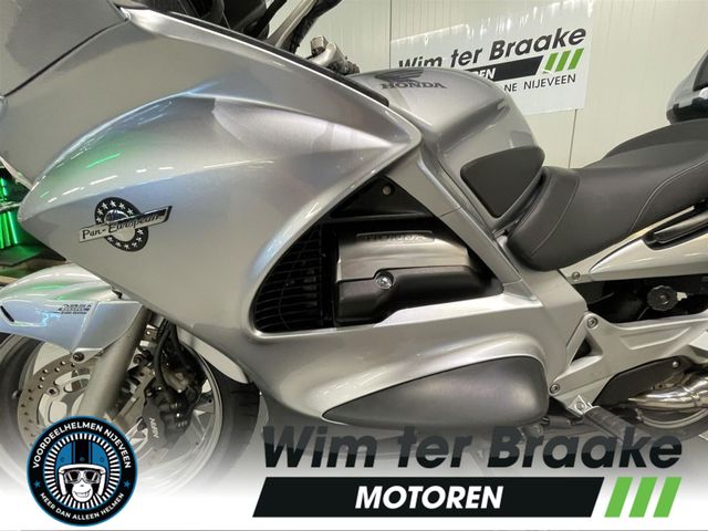 honda - st-1300-pan-european-abs