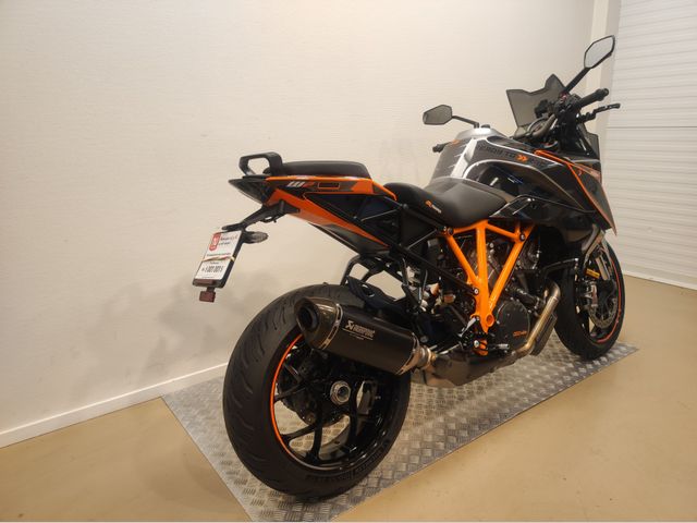 ktm - 1290-super-duke-gt