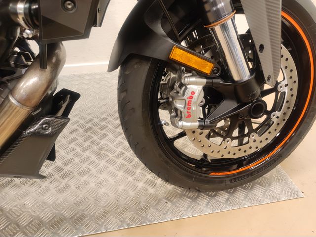 ktm - 1290-super-duke-gt