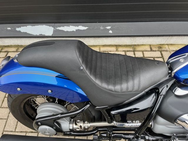 bmw - r-18