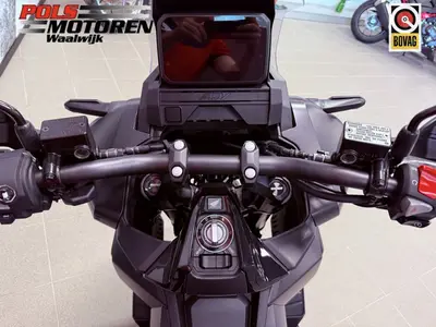 HONDA ADV 350 – foto 3