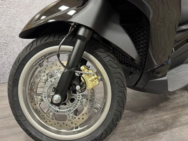 piaggio - beverly-400