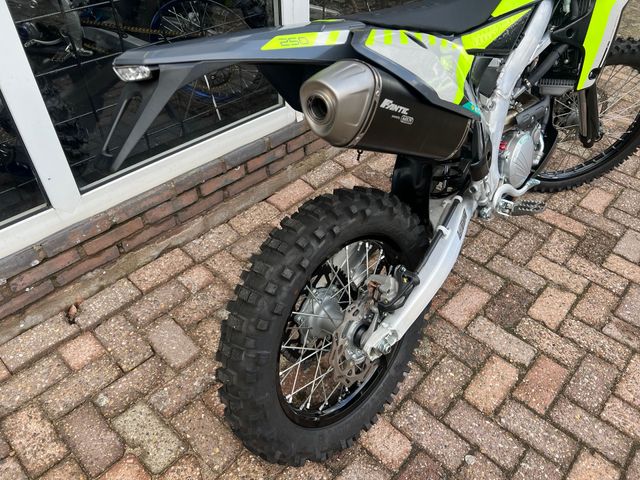 fantic - xef-250