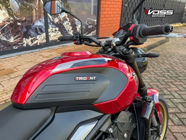 triumph - trident-800