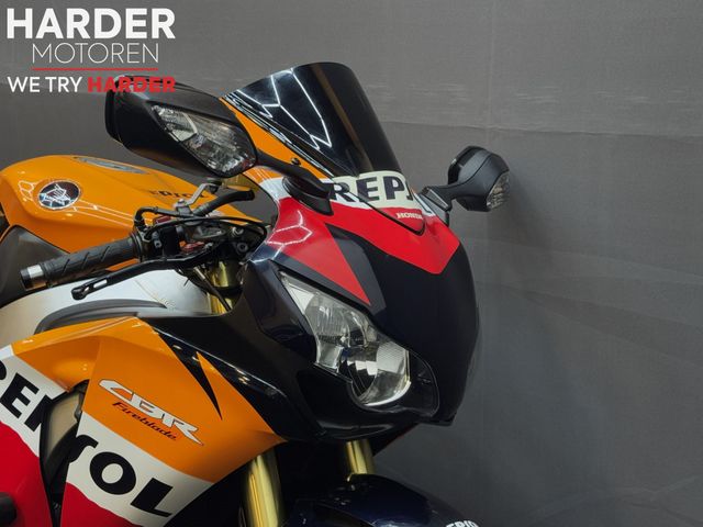 honda - cbr-1000-rr-fireblade-c-abs