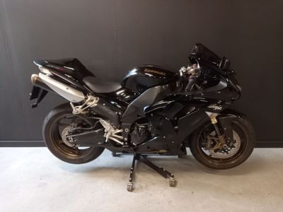 KAWASAKI ZX 10R – foto 2