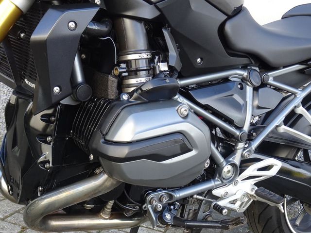 bmw - r-1200-r-abs