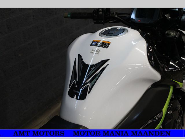 kawasaki - z900