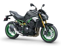 KAWASAKI Z900