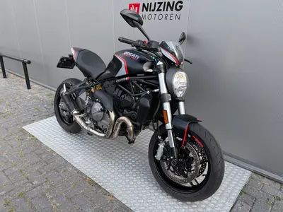 DUCATI MONSTER 821 – foto 2