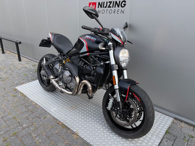 ducati - monster-821