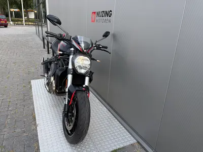 DUCATI MONSTER 821 – foto 4
