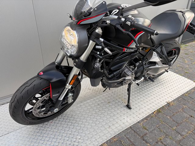 ducati - monster-821