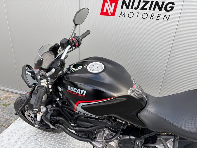 ducati - monster-821