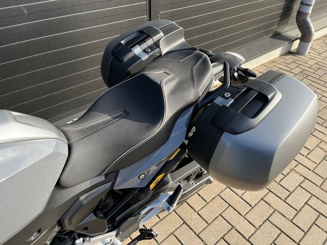 bmw - f-900-xr