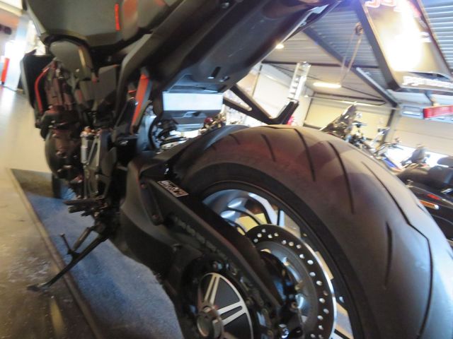 honda - cb-1000-r