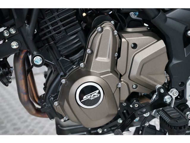 QJMOTOR - srt-700-sx-touring