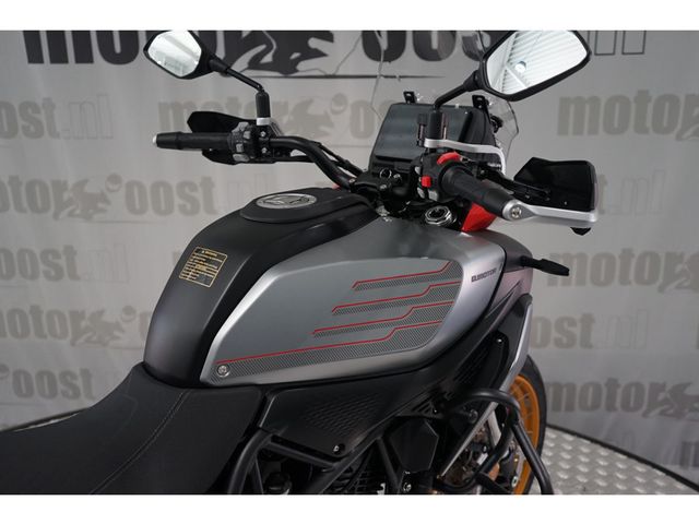 QJMOTOR - srt-700-sx-touring