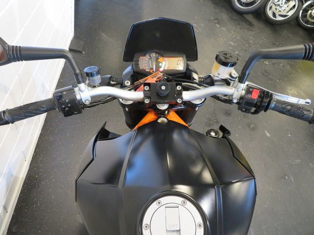 ktm - 990-super-duke-r