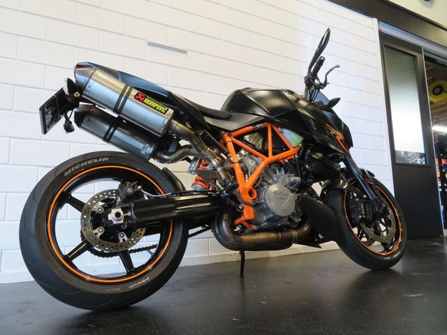 ktm - 990-super-duke-r