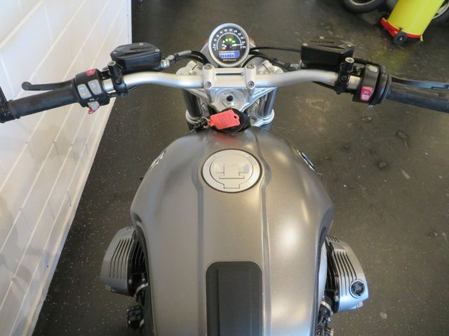 bmw - r-nine-t-scrambler