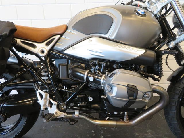 bmw - r-nine-t-scrambler