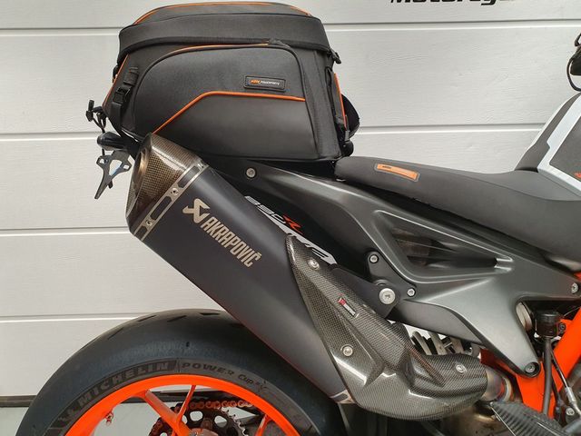ktm - 890-duke-r