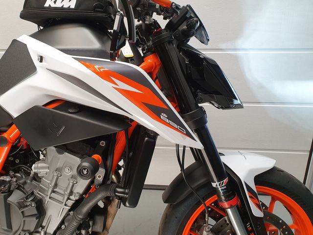 ktm - 890-duke-r