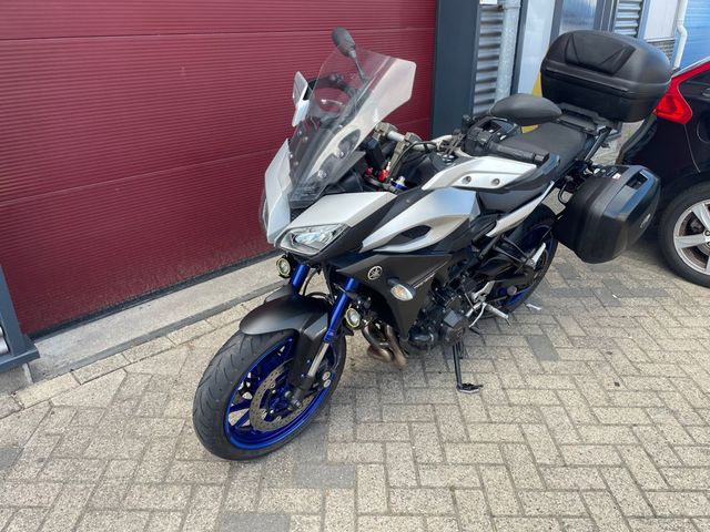 yamaha - tracer-900-abs