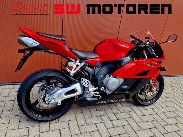 honda - cbr-1000-rr-fireblade