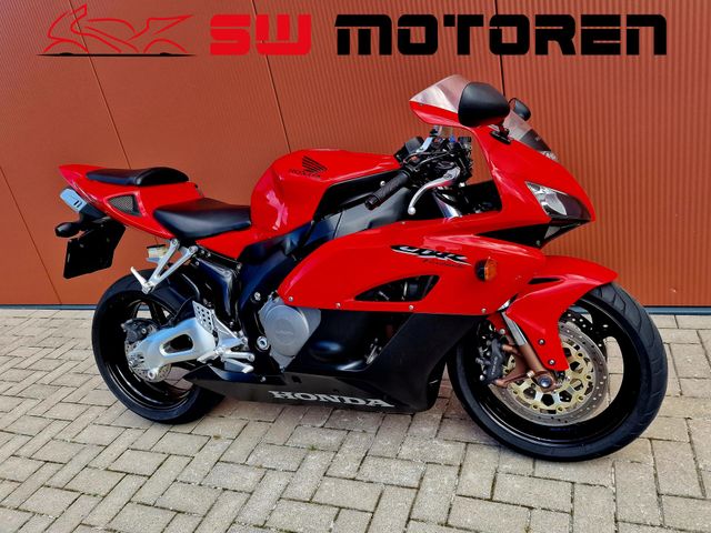 honda - cbr-1000-rr-fireblade