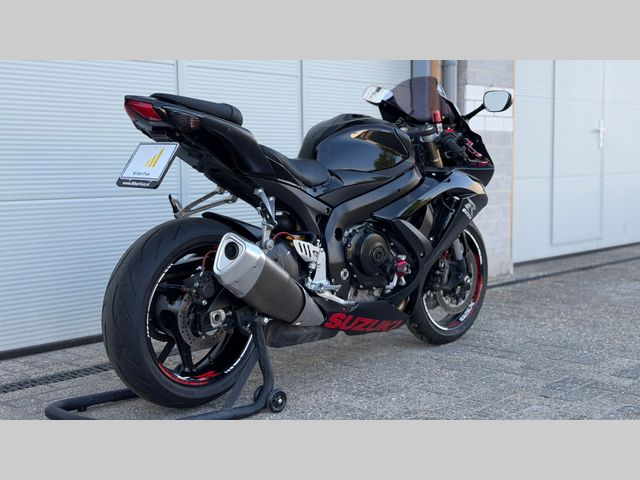 suzuki - gsx-r-600
