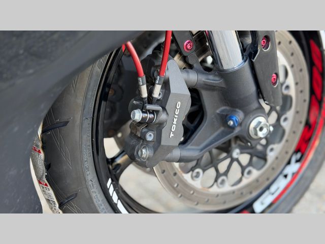 suzuki - gsx-r-600