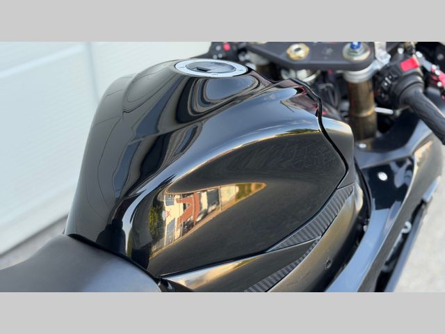 suzuki - gsx-r-600