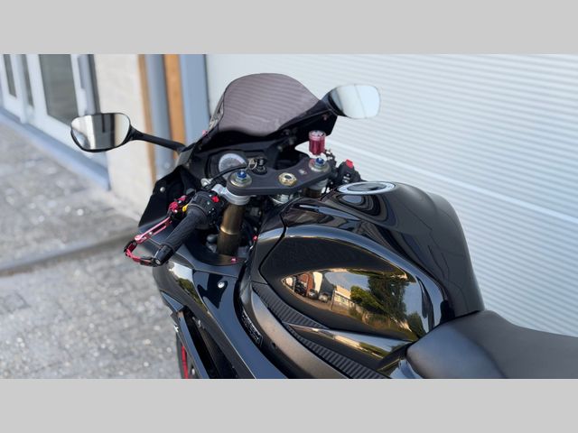 suzuki - gsx-r-600