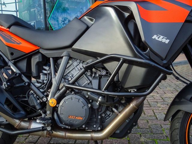 ktm - 1290-super-adventure-s