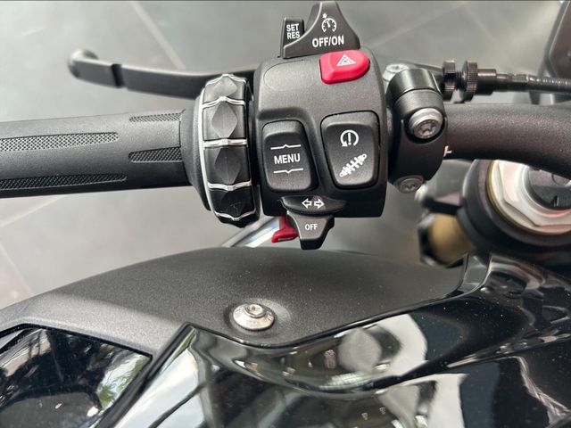 bmw - s-1000-r