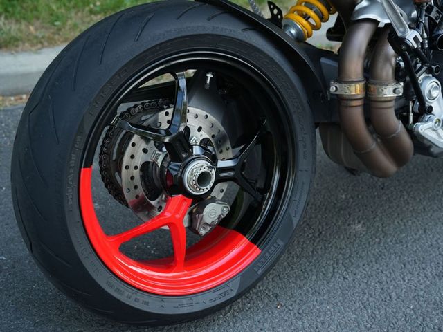 ducati - hypermotard-950-rve